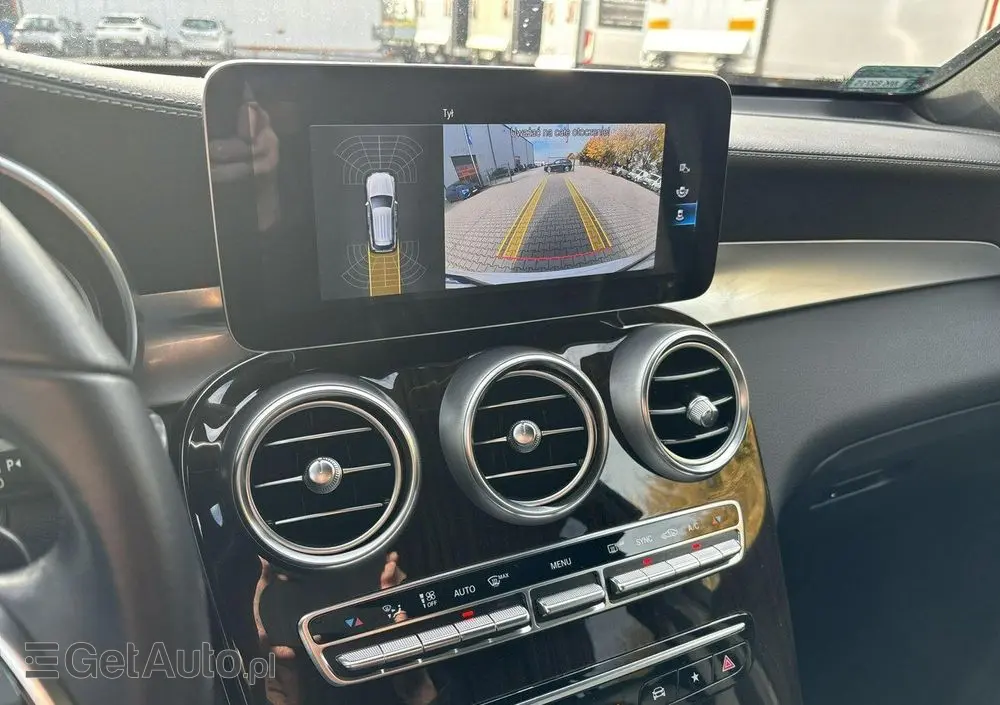 MERCEDES-BENZ GLC 300 d 4-Matic