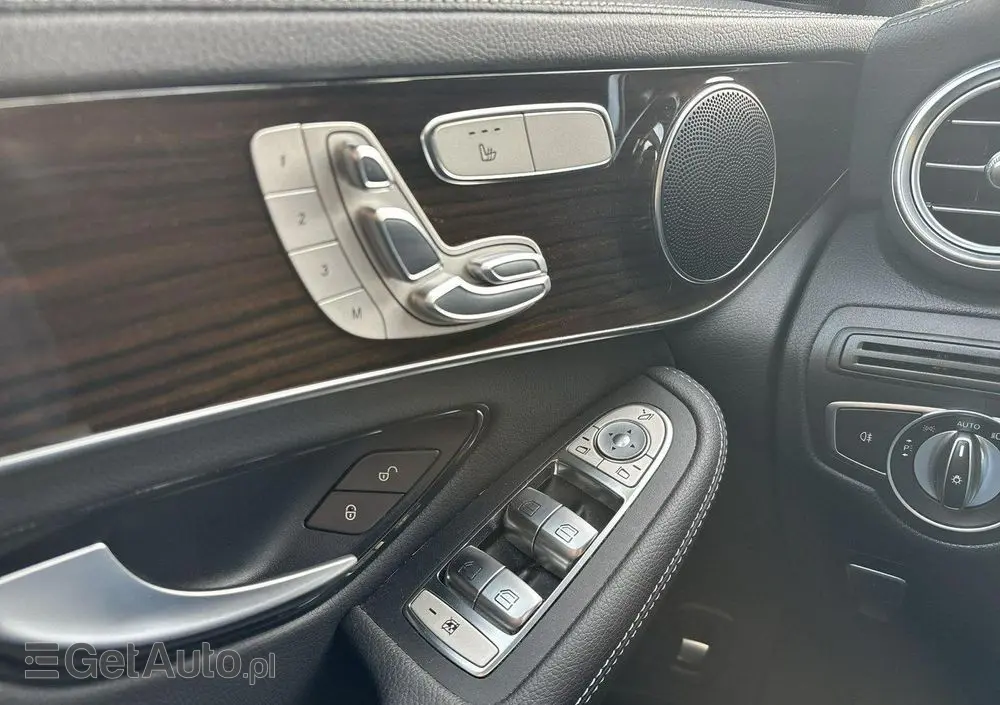 MERCEDES-BENZ GLC 300 d 4-Matic