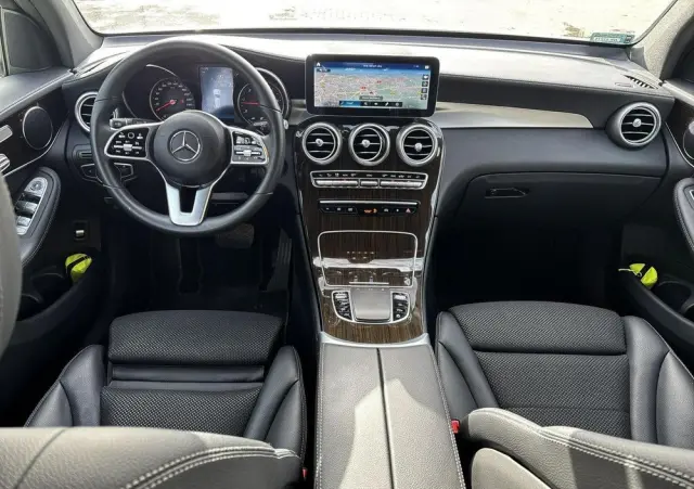 MERCEDES-BENZ GLC 300 d 4-Matic