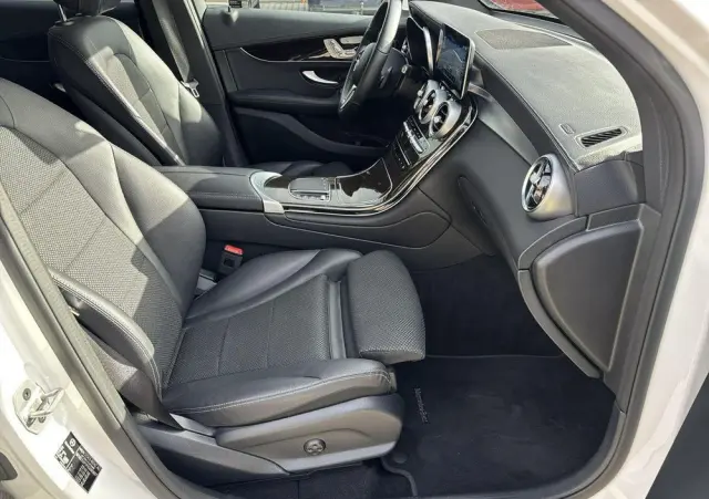 MERCEDES-BENZ GLC 300 d 4-Matic