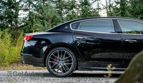 MASERATI Quattroporte 