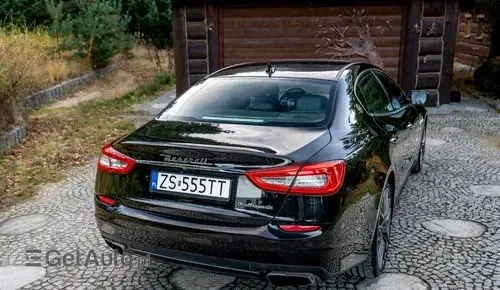 MASERATI Quattroporte 