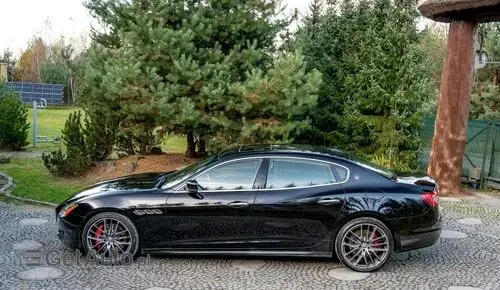 MASERATI Quattroporte 