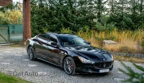 MASERATI Quattroporte 