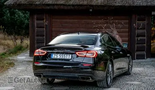 MASERATI Quattroporte 