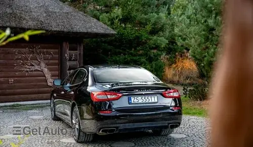 MASERATI Quattroporte 
