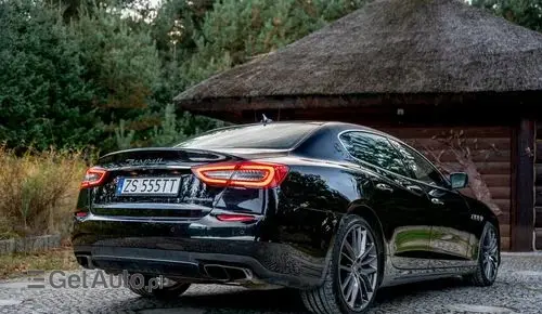 MASERATI Quattroporte 