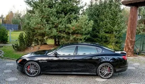MASERATI Quattroporte 