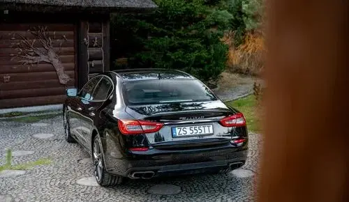 MASERATI Quattroporte 