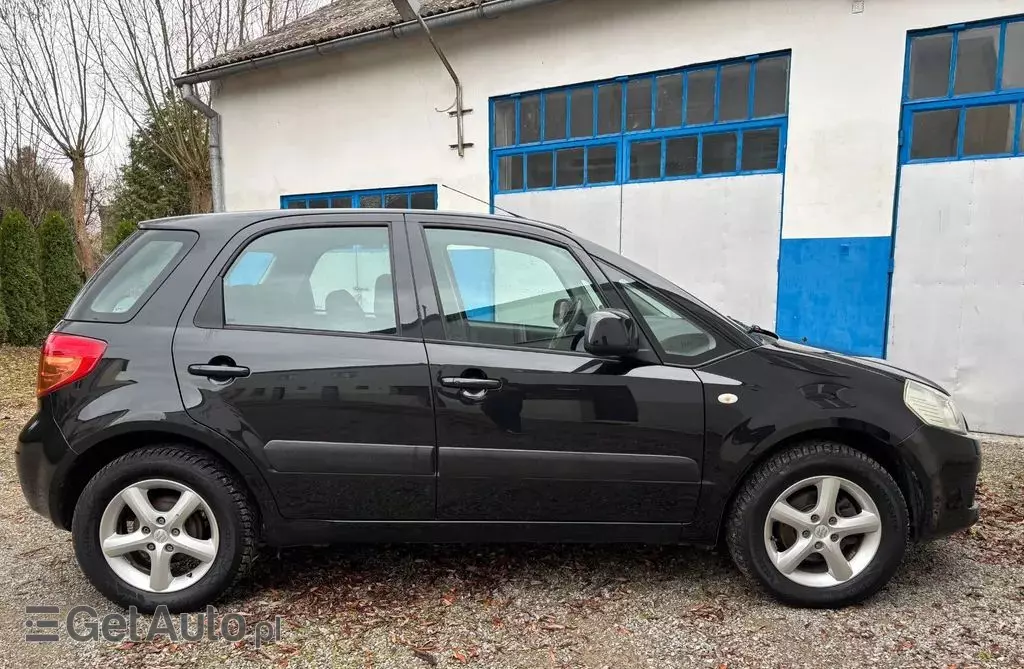 SUZUKI SX4 