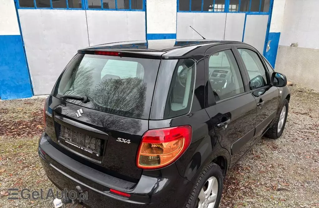 SUZUKI SX4 