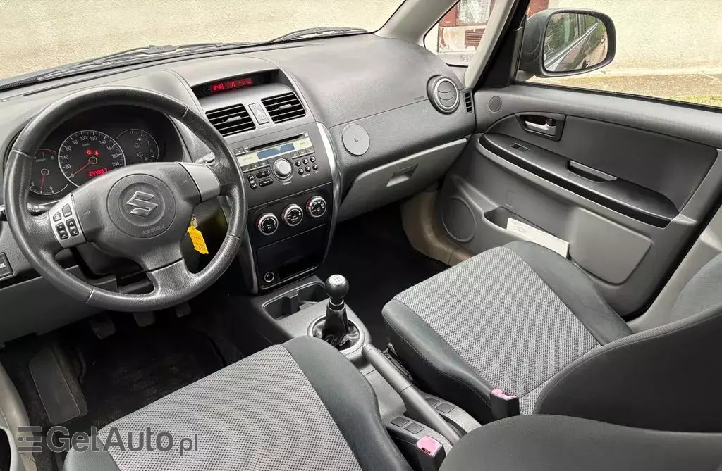 SUZUKI SX4 