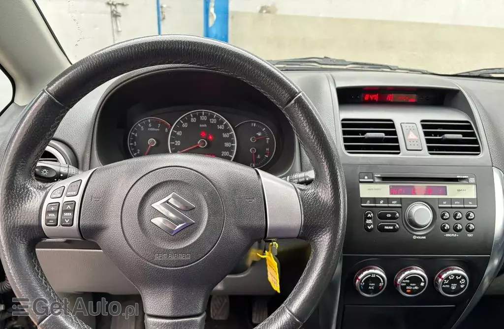 SUZUKI SX4 