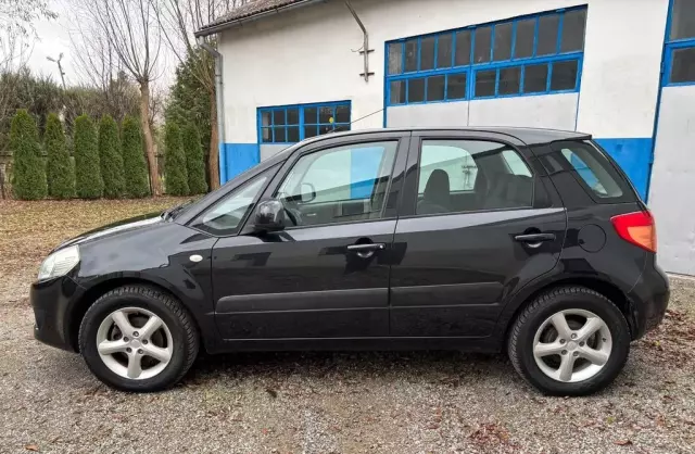 SUZUKI SX4 