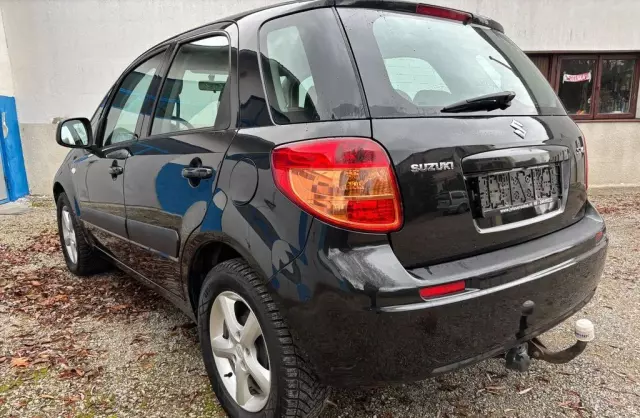 SUZUKI SX4 