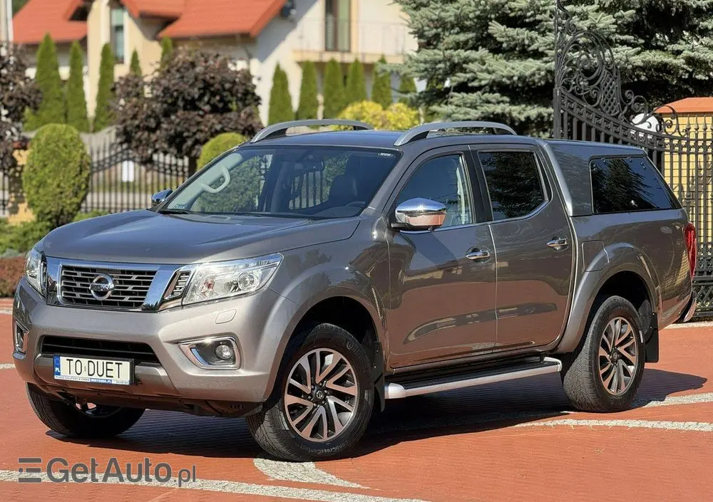NISSAN Navara 
