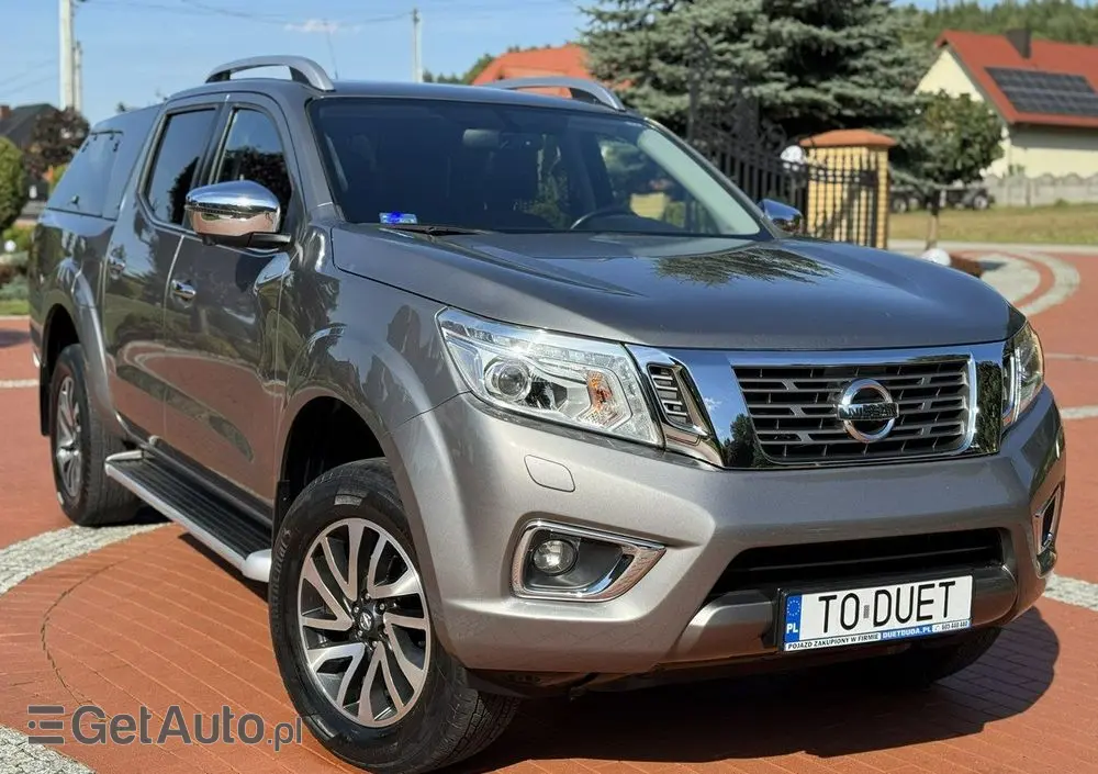 NISSAN Navara 