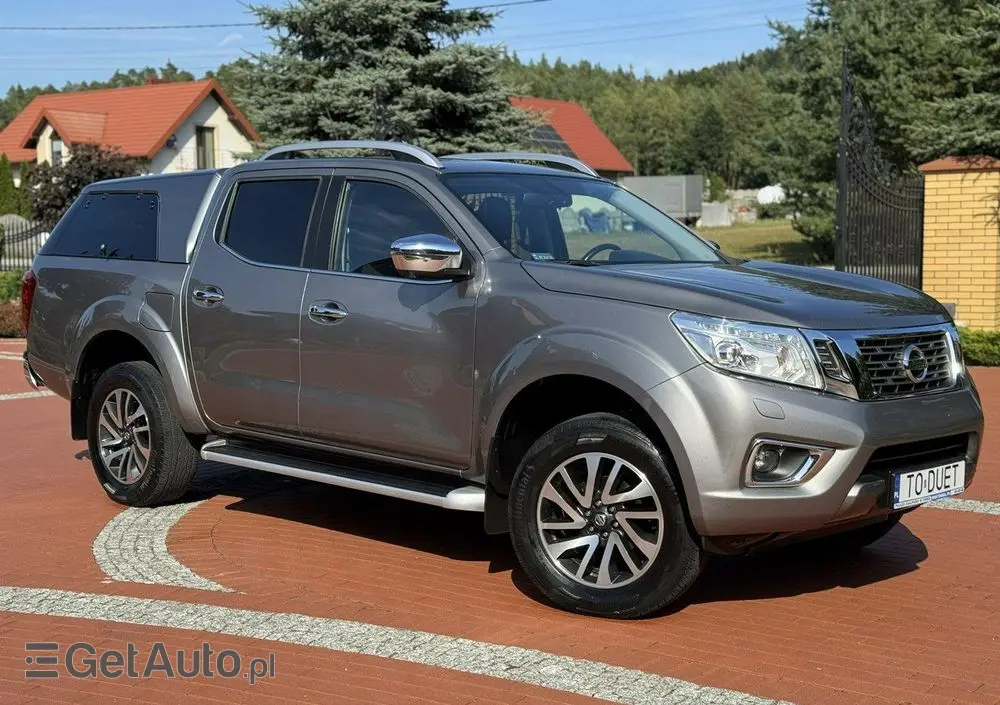 NISSAN Navara 