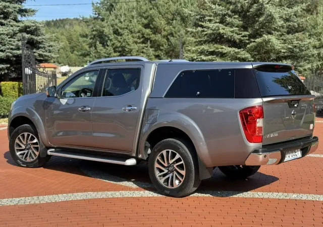 NISSAN Navara 