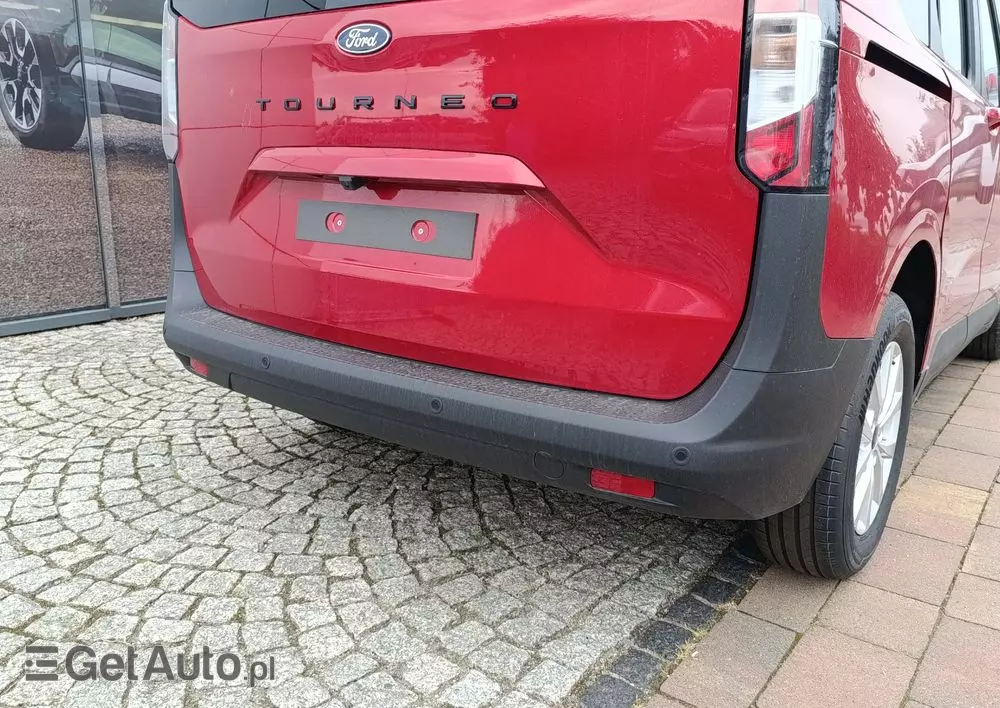 FORD Tourneo Courier 1.0 EcoBoost Titanium