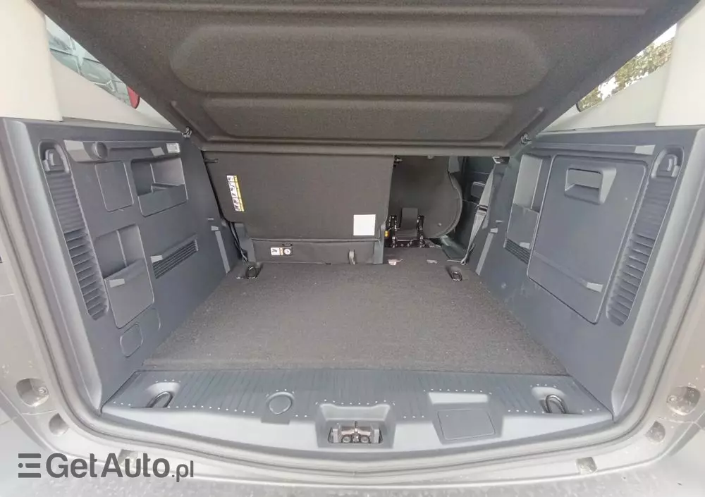 FORD Tourneo Courier 1.0 EcoBoost Titanium