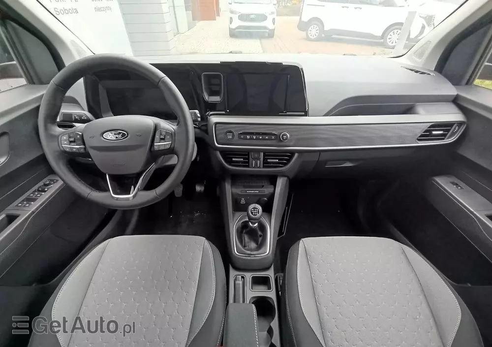 FORD Tourneo Courier 1.0 EcoBoost Titanium