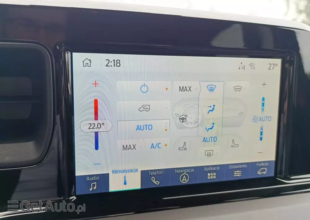 FORD Tourneo Courier 1.0 EcoBoost Titanium