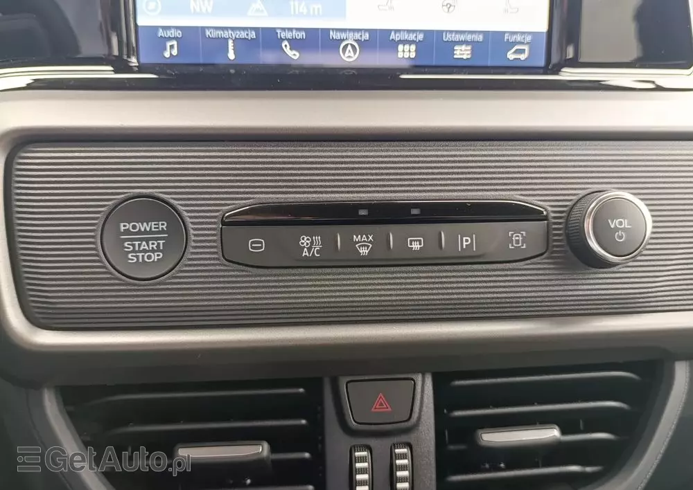 FORD Tourneo Courier 1.0 EcoBoost Titanium