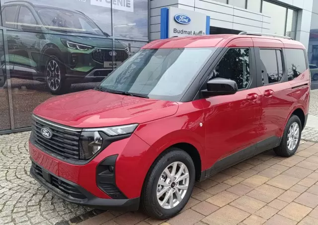 FORD Tourneo Courier 1.0 EcoBoost Titanium