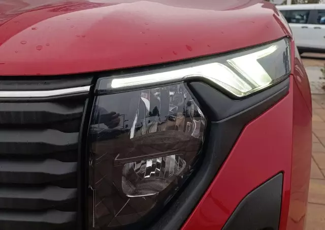 FORD Tourneo Courier 1.0 EcoBoost Titanium