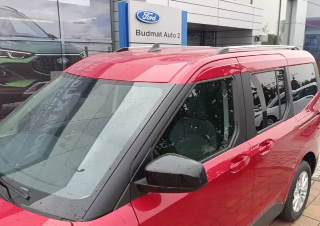 FORD Tourneo Courier 1.0 EcoBoost Titanium