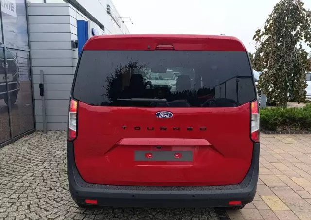 FORD Tourneo Courier 1.0 EcoBoost Titanium