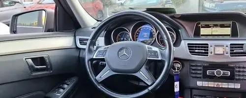 MERCEDES-BENZ Klasa E 