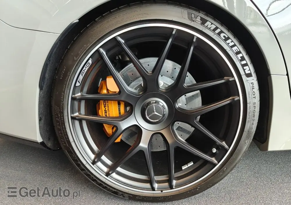 MERCEDES-BENZ AMG GT 