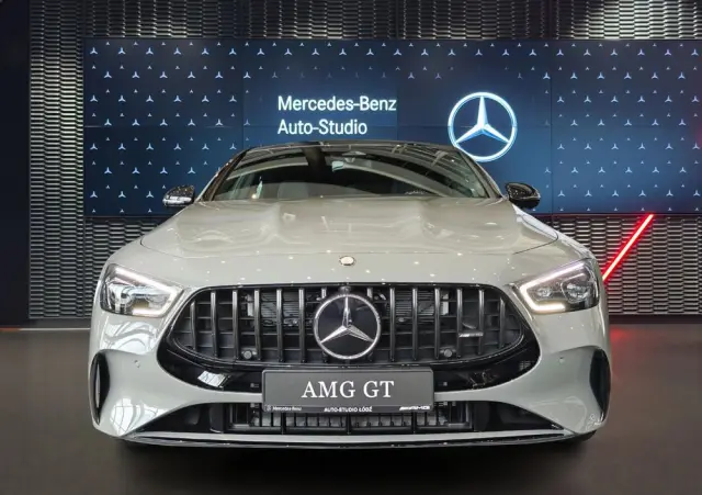 MERCEDES-BENZ AMG GT 