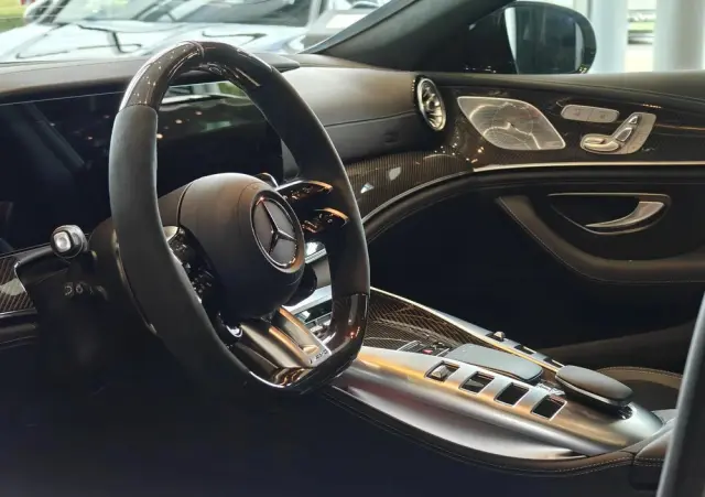 MERCEDES-BENZ AMG GT 