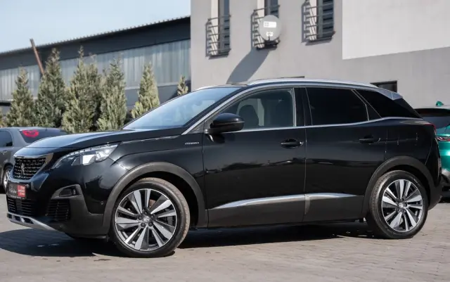 PEUGEOT 3008 1.6 PureTech Hybrid4 PHEV GT Pack S&S EAT8