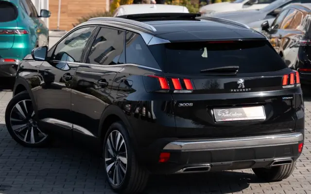 PEUGEOT 3008 1.6 PureTech Hybrid4 PHEV GT Pack S&S EAT8