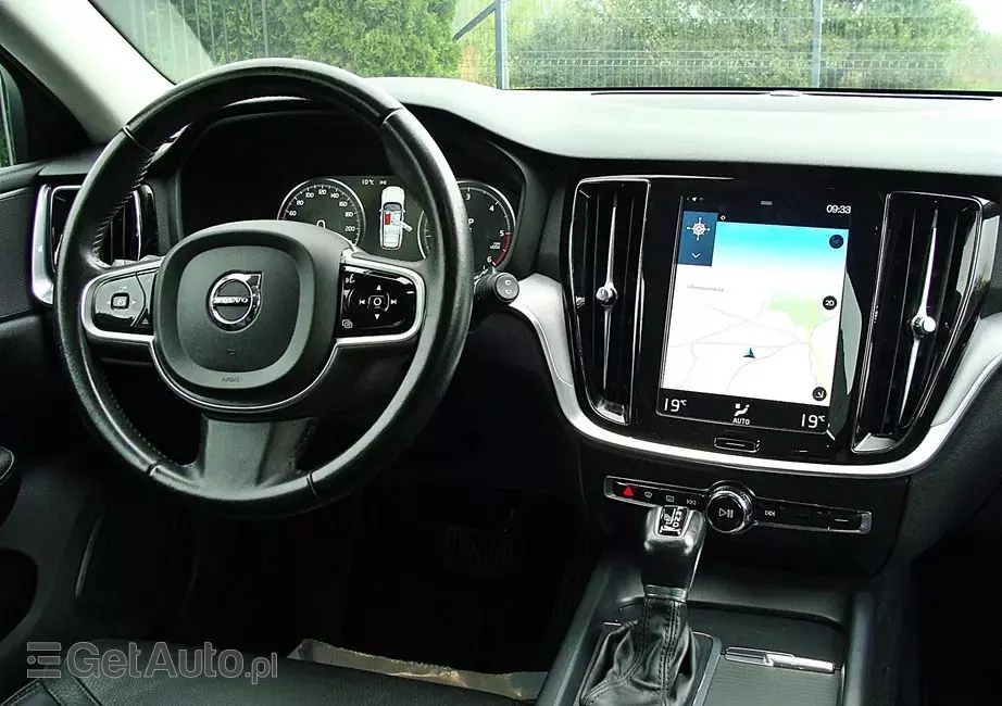 VOLVO V60 Cross Country D3 Geartronic Momentum