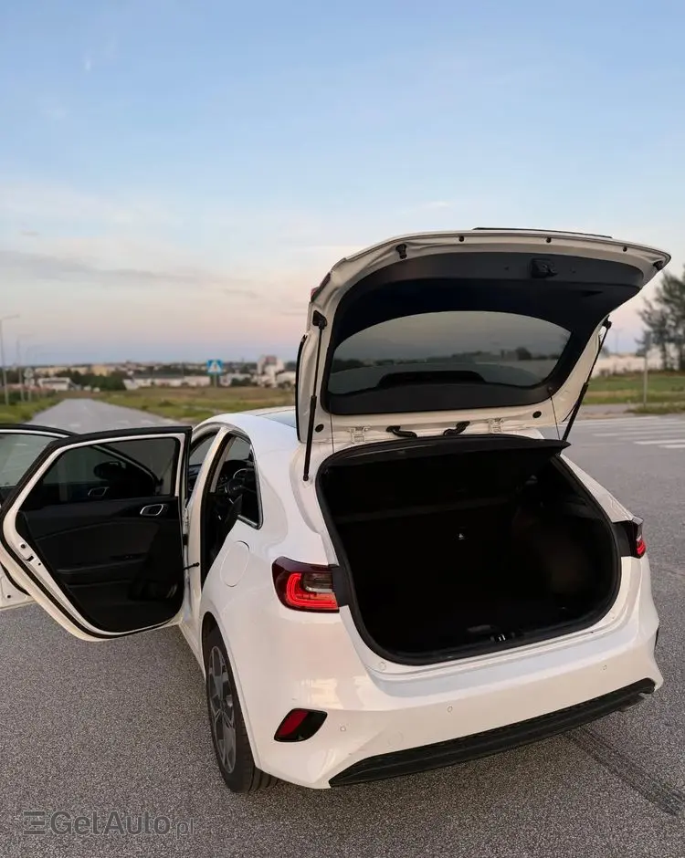 KIA Ceed 1.4 T-GDI DCT OPF Platinum Edition