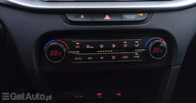 KIA Ceed 1.5 T-GDI M