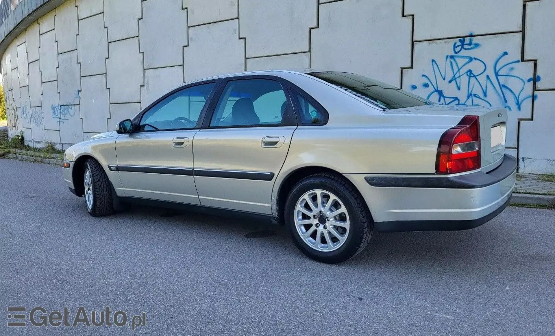 VOLVO S80 