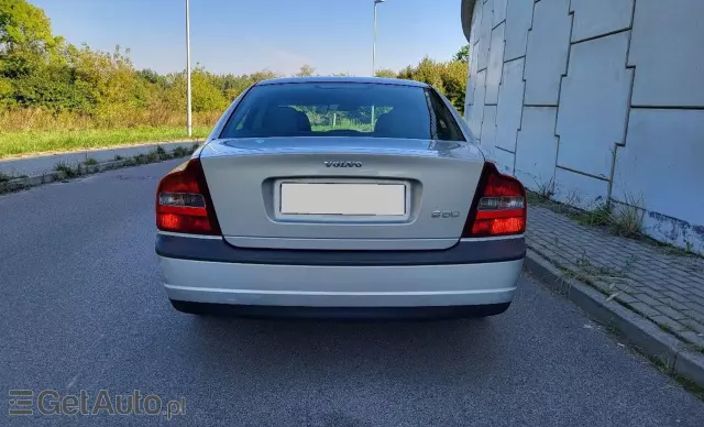 VOLVO S80 