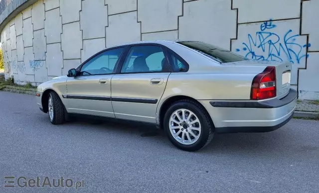 VOLVO S80 