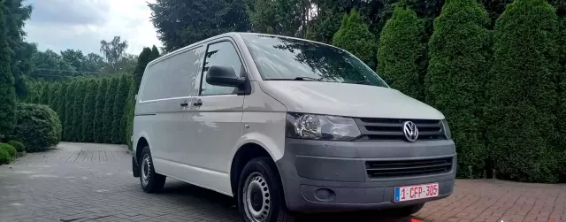 VOLKSWAGEN Transporter 