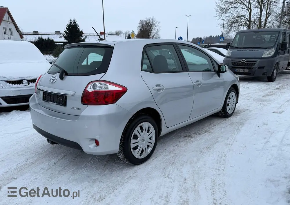 TOYOTA Auris 1.33 VVT-i Life