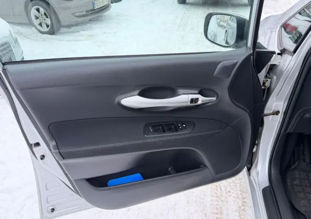 TOYOTA Auris 1.33 VVT-i Life