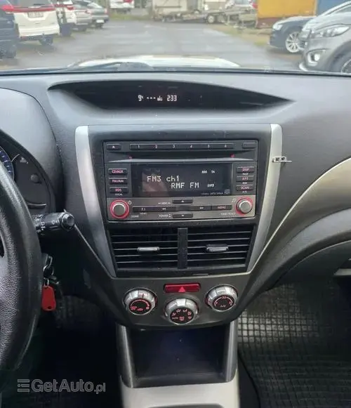 SUBARU Forester 