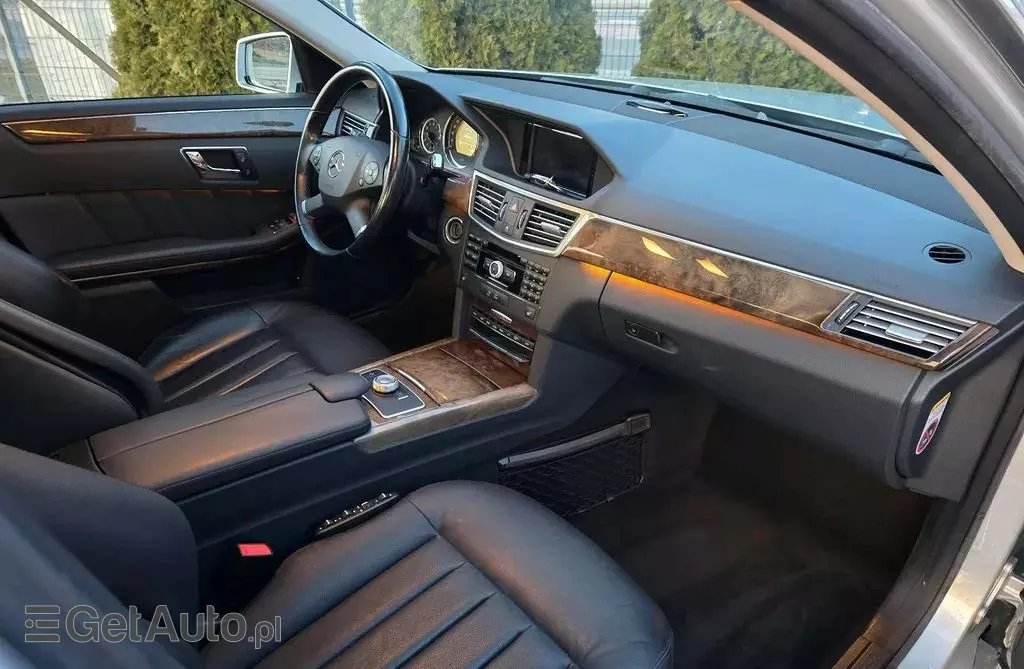 MERCEDES-BENZ Klasa E 