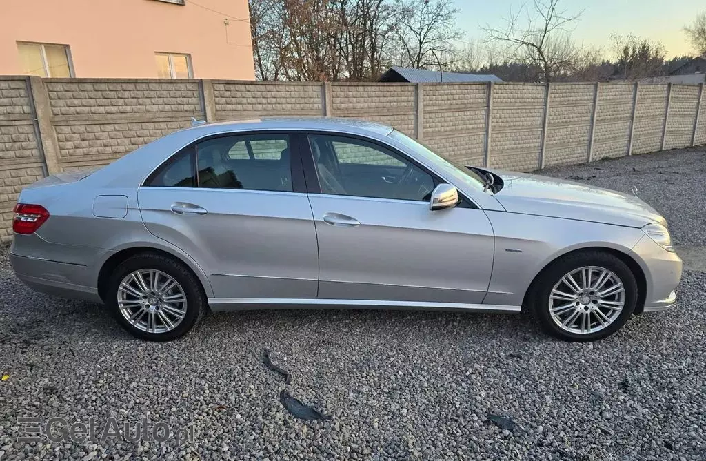 MERCEDES-BENZ Klasa E 